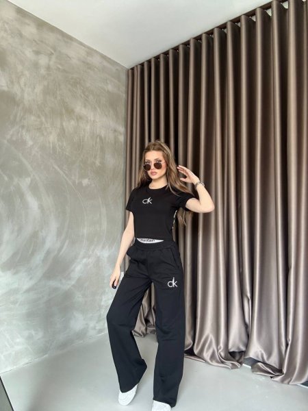 بدلةCALVIN KLEIN