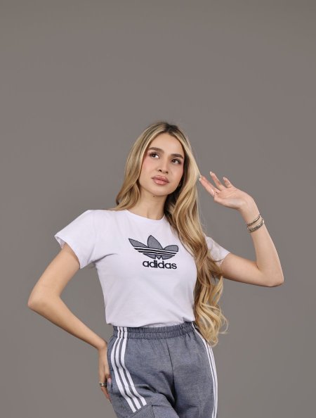 جينز غامق