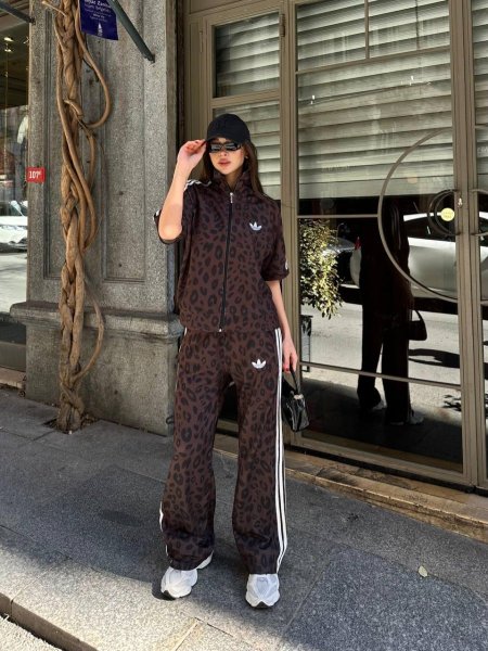 بدلة Adidas