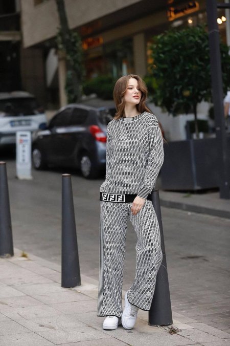 بدلة FENDI 