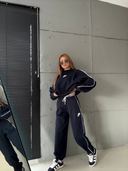 بدلة NIKE