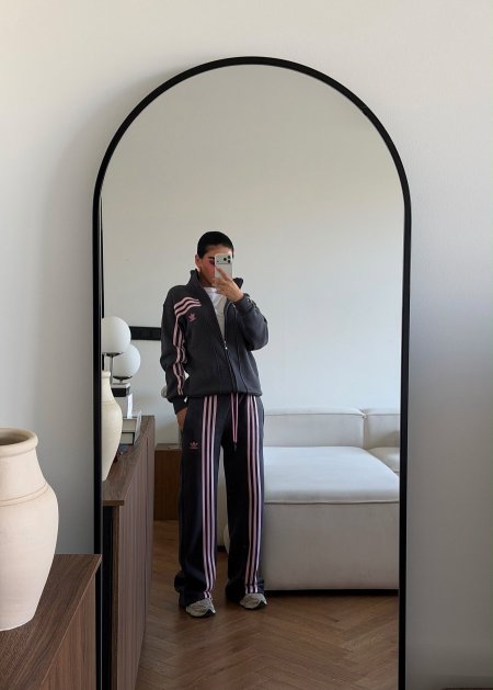 سكني غامق